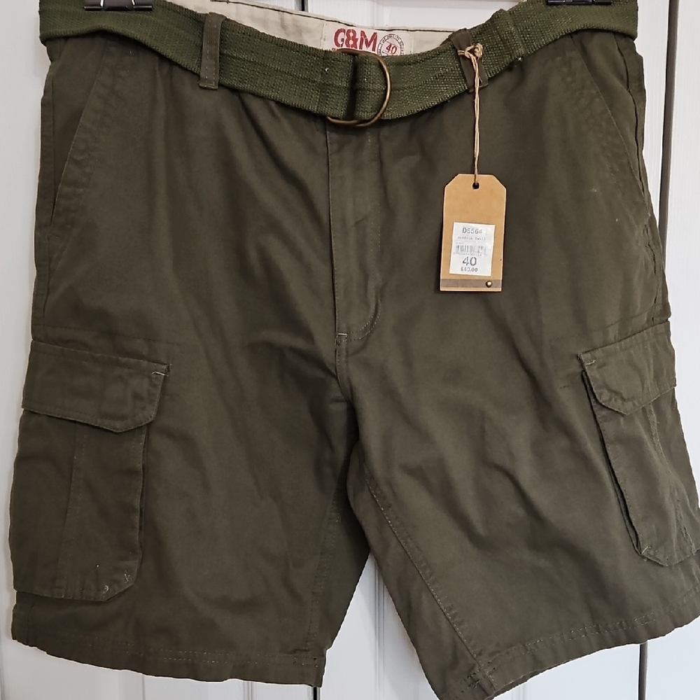 Men's Dark Green Cargo Shorts